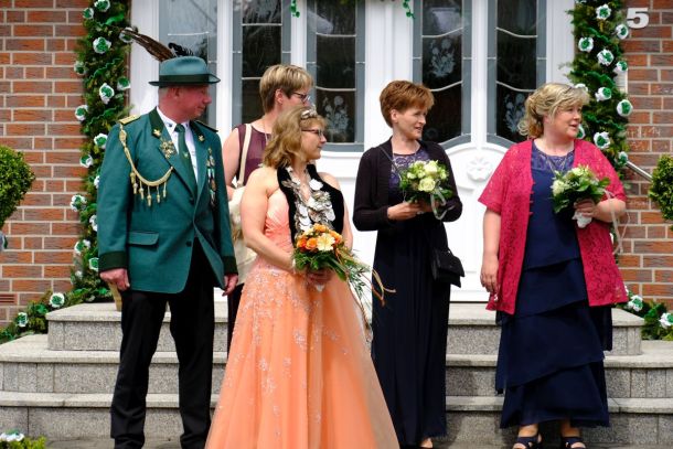 image128.jpg