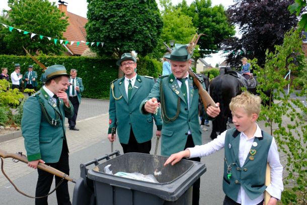 image120.jpg